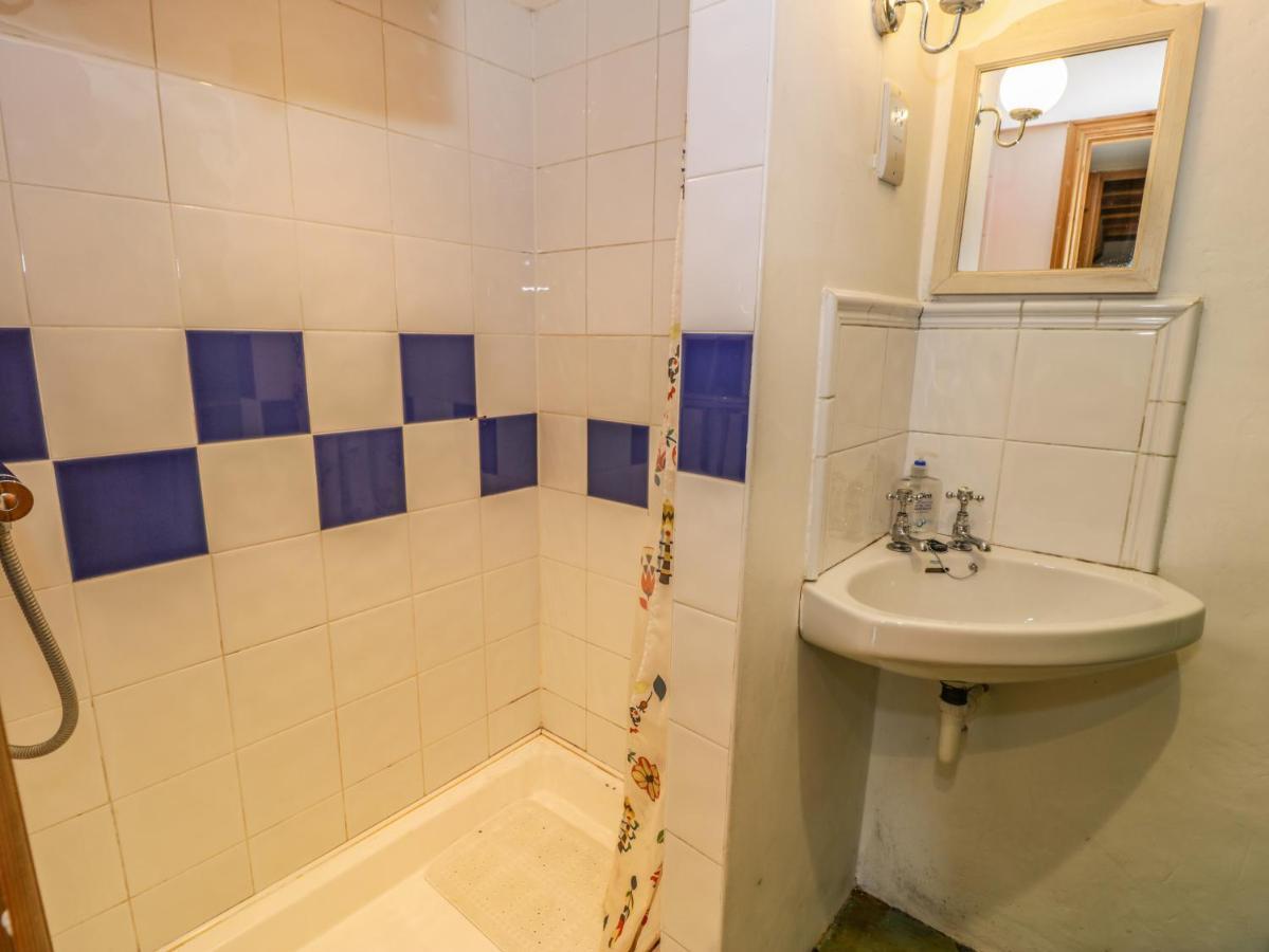 Beudy Dolpebyll Villa Llangadfan Ngoại thất bức ảnh